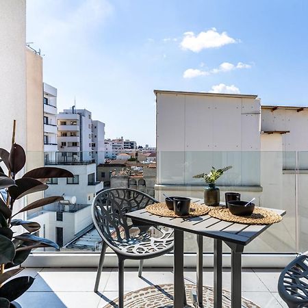 Made With Love 1-Br Apt By Finikoudes Beach Larnaca Exterior foto